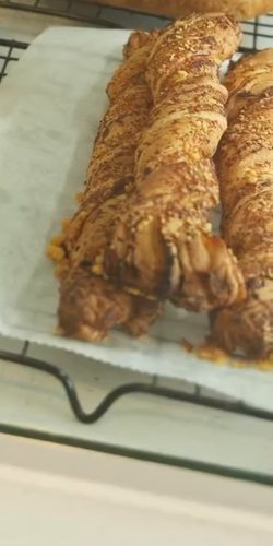 Palitos de queso hojaldrados